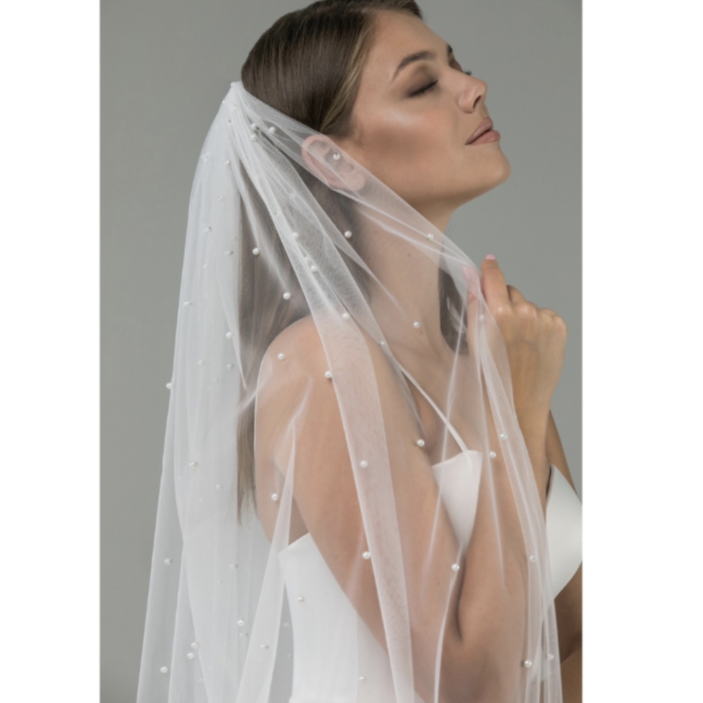 Light Ivory Pearl 42" Fingertip Wedding Veil